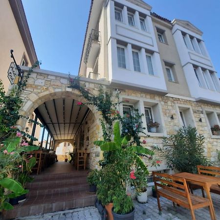 Adil Pansiyon Çeşme Luaran gambar