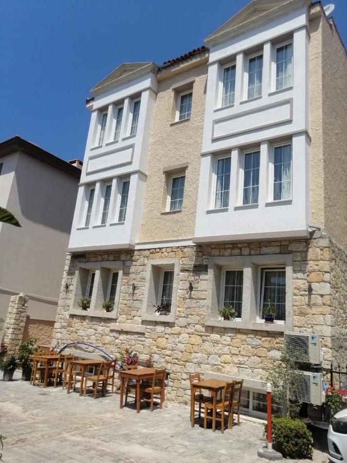 Adil Pansiyon Çeşme Luaran gambar